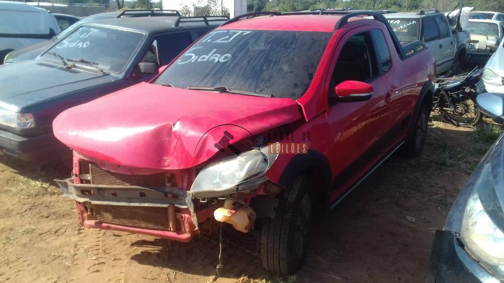 VW - Volkswagen Saveiro Cross 1.6 C.E. Prata 2012 - Chapadão do Sul